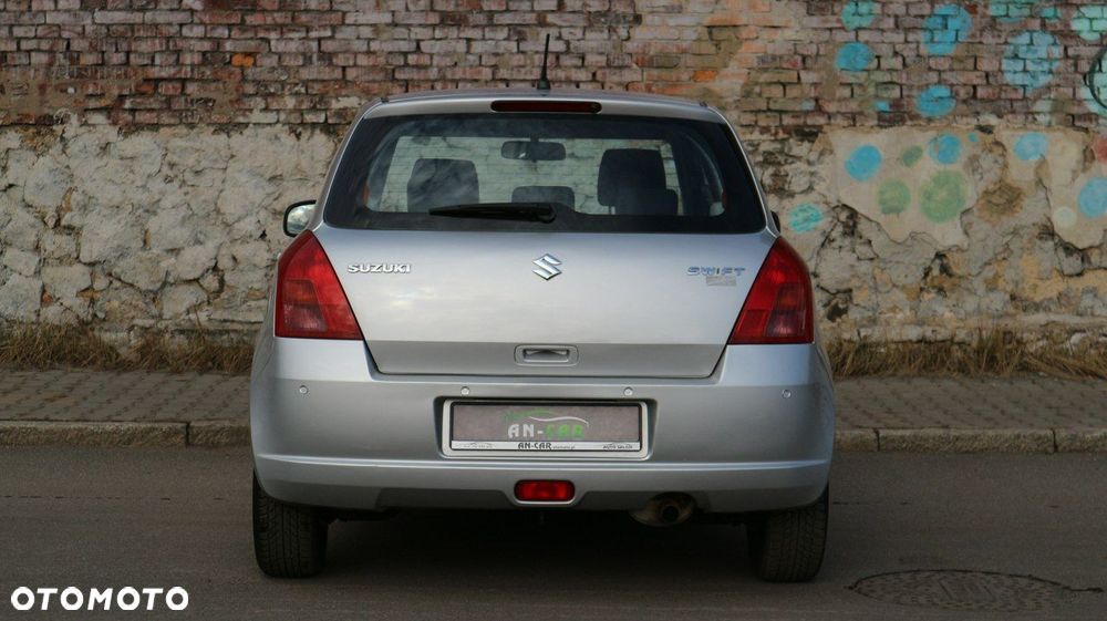 Suzuki Swift - 22