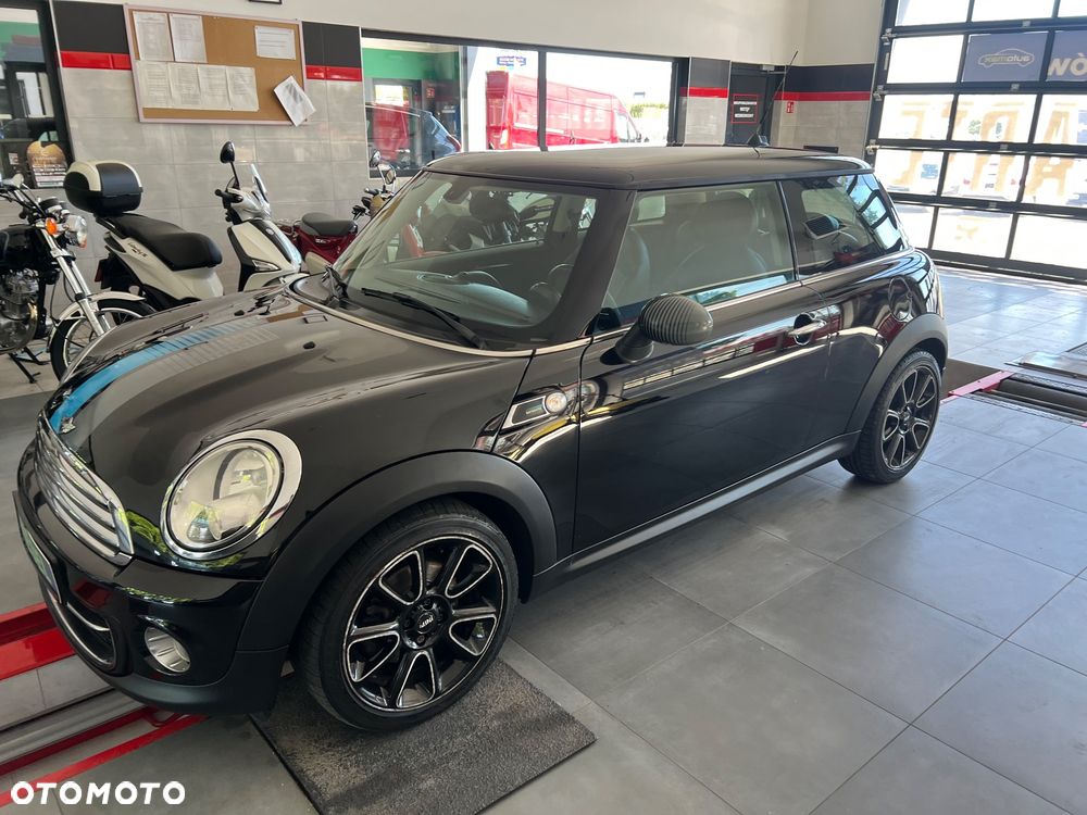 MINI Cooper D Bayswater - 4