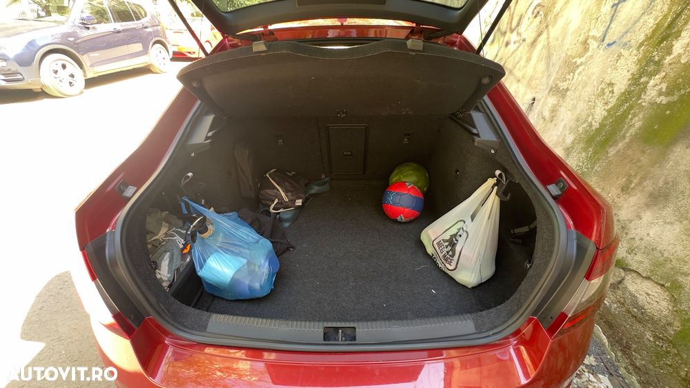 Skoda Octavia 2.0 TDI DSG RS - 9