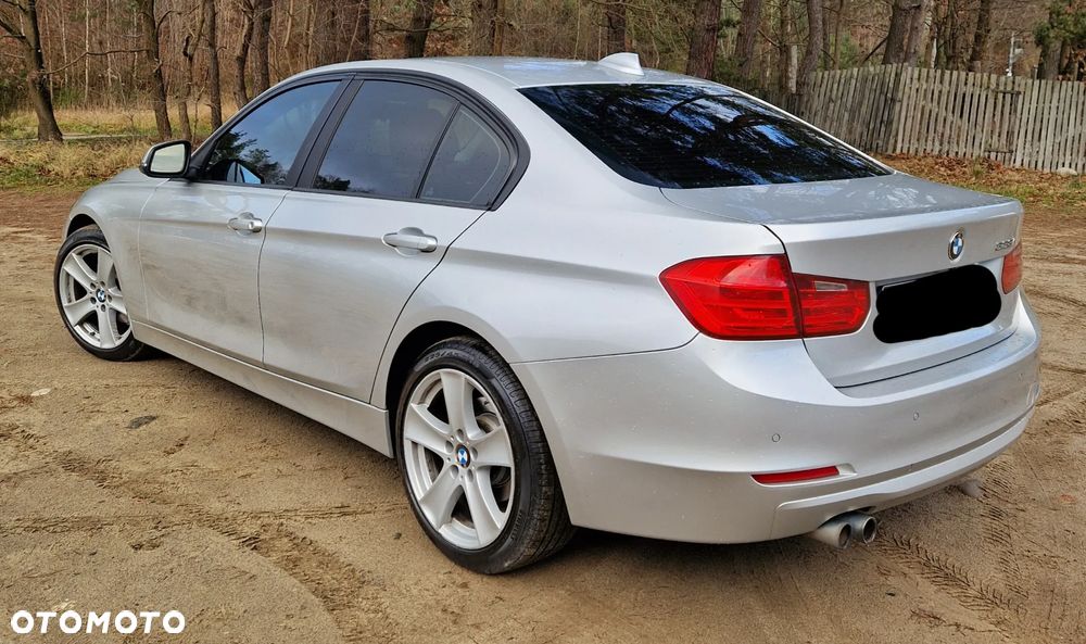 BMW Seria 3 328i Luxury Line - 4