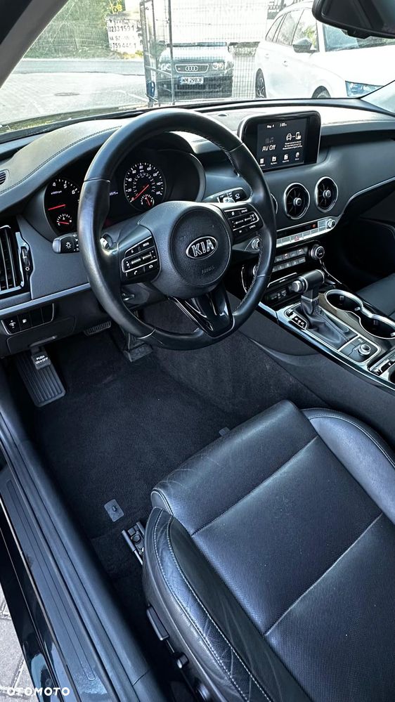 Kia Stinger 2.0 T-GDI GT Line - 8