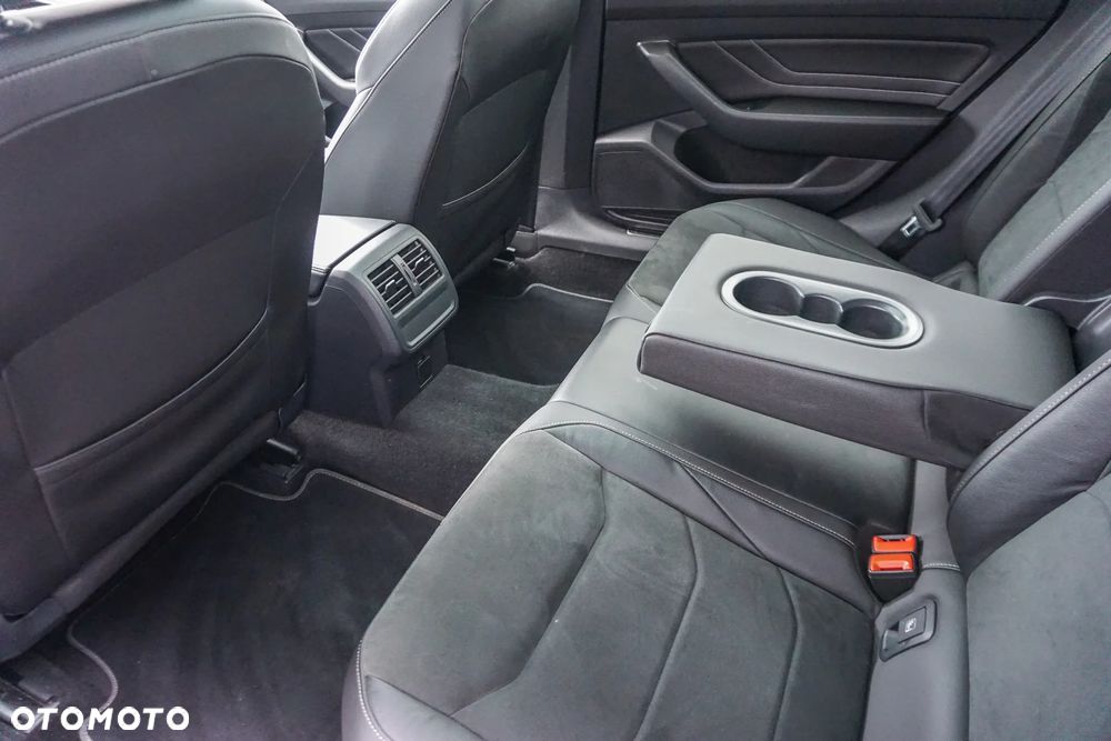 Volkswagen Arteon 2.0 TSI R-Line DSG - 27