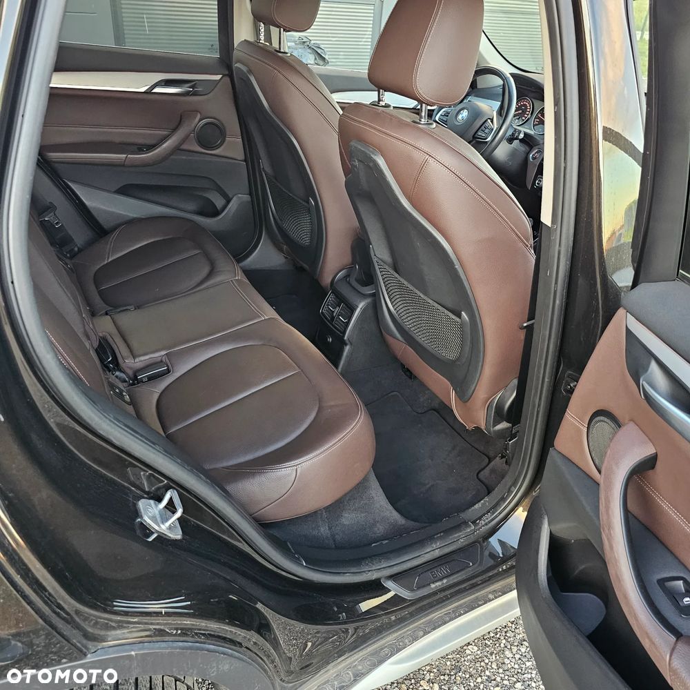 BMW X1 xDrive20i xLine sport - 18
