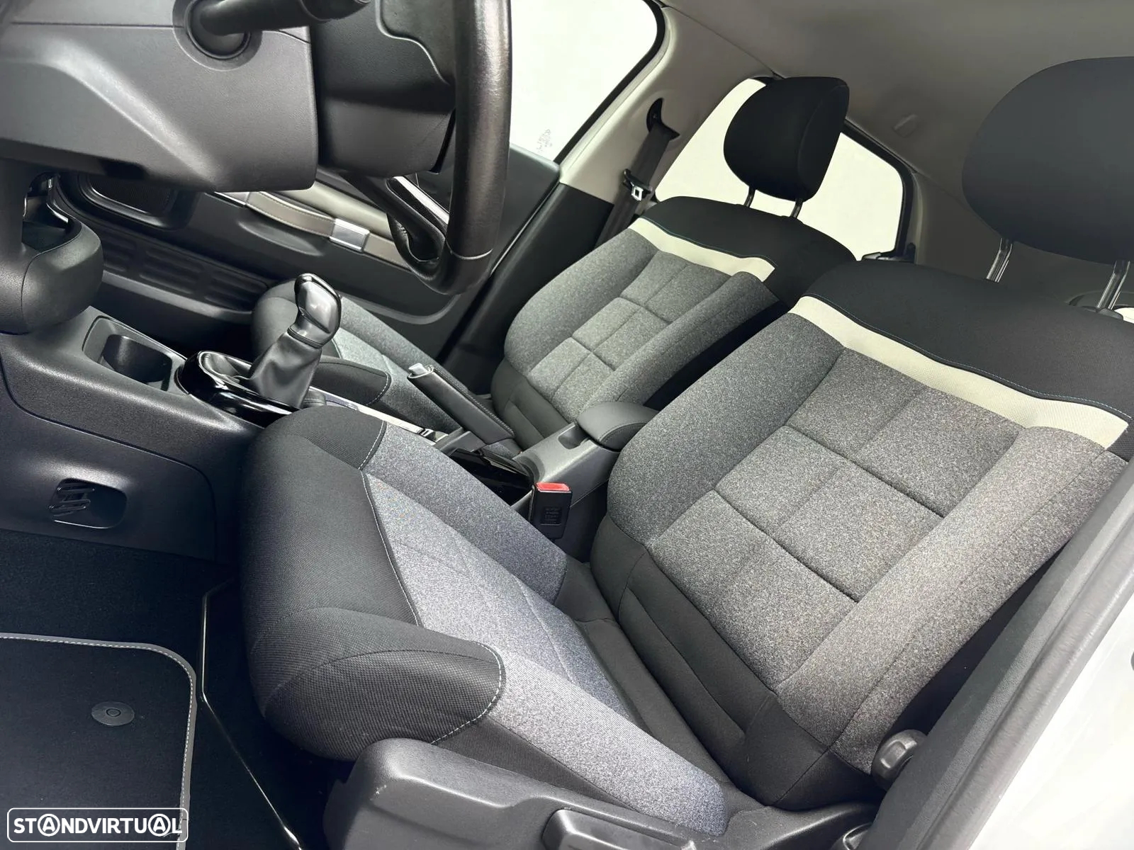 Citroën C4 Cactus 1.2 PureTech Shine - 6