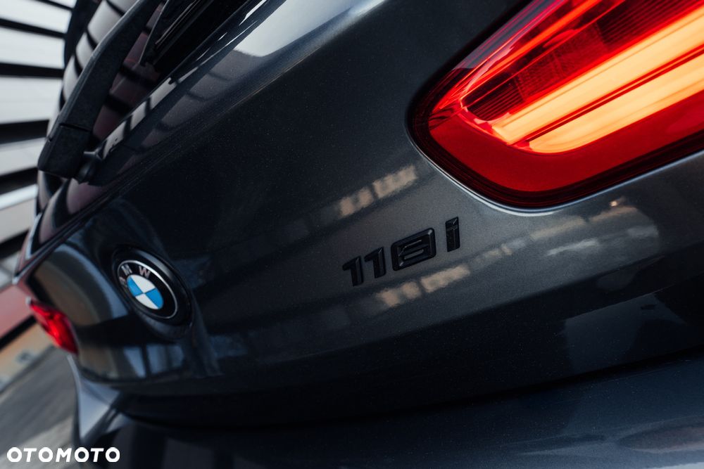 BMW Seria 1 118i Sport Line - 9