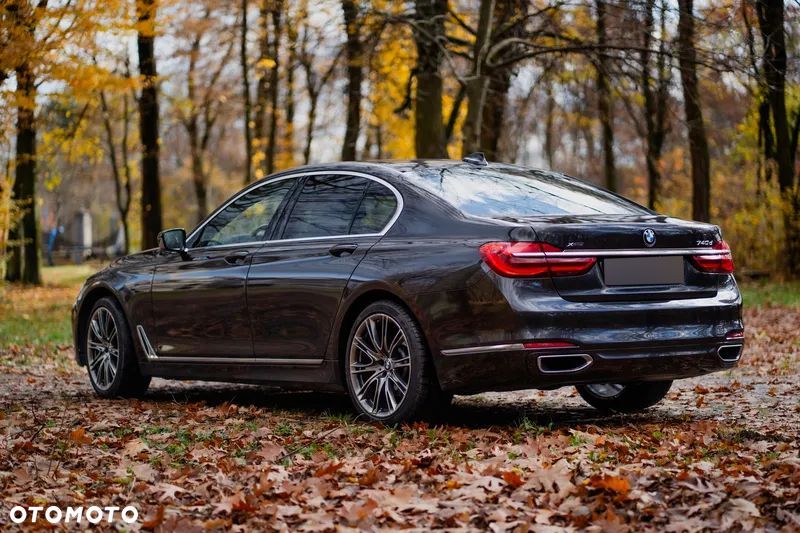 BMW Seria 7 740d xDrive - 27