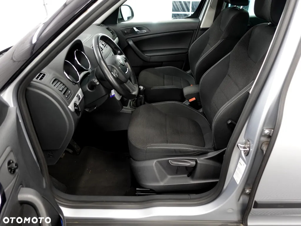 Skoda Yeti 2.0 TDI DPF Elegance Green tec - 8