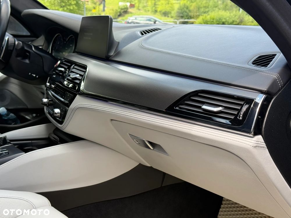BMW M5 - 12