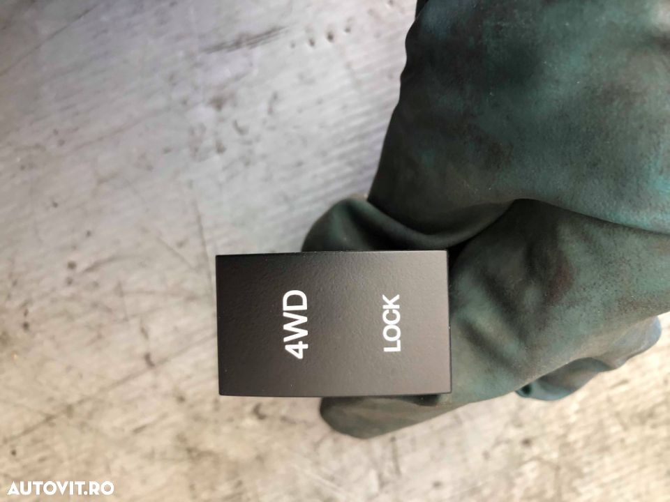 buton blocare diferentiala 2.0 d hyundai tucson 2004-2010 - 1