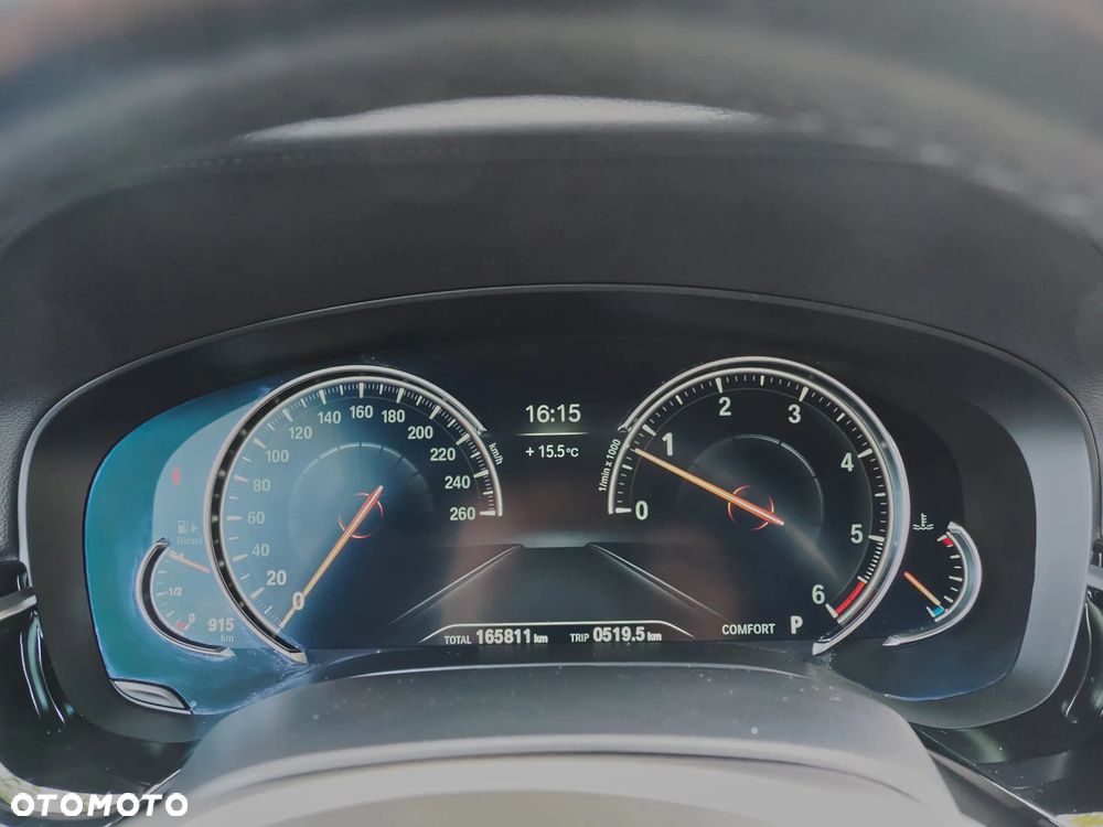 BMW Seria 5 540d xDrive M Sport sport - 28