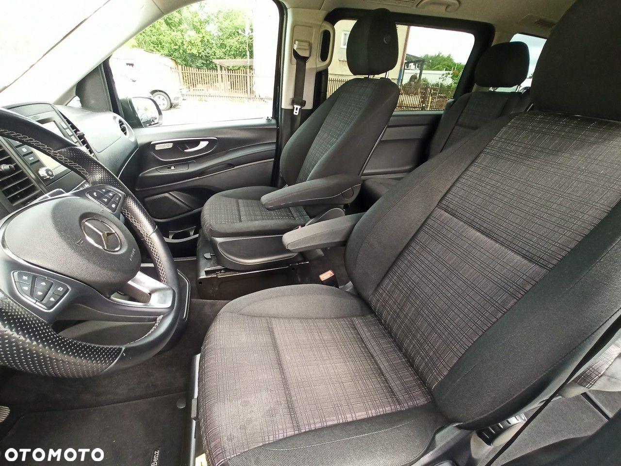 Mercedes-Benz Vito - 10