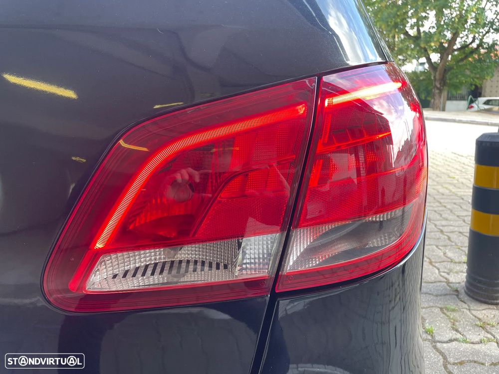Mercedes-Benz B 180 d Fleet Pack - 16