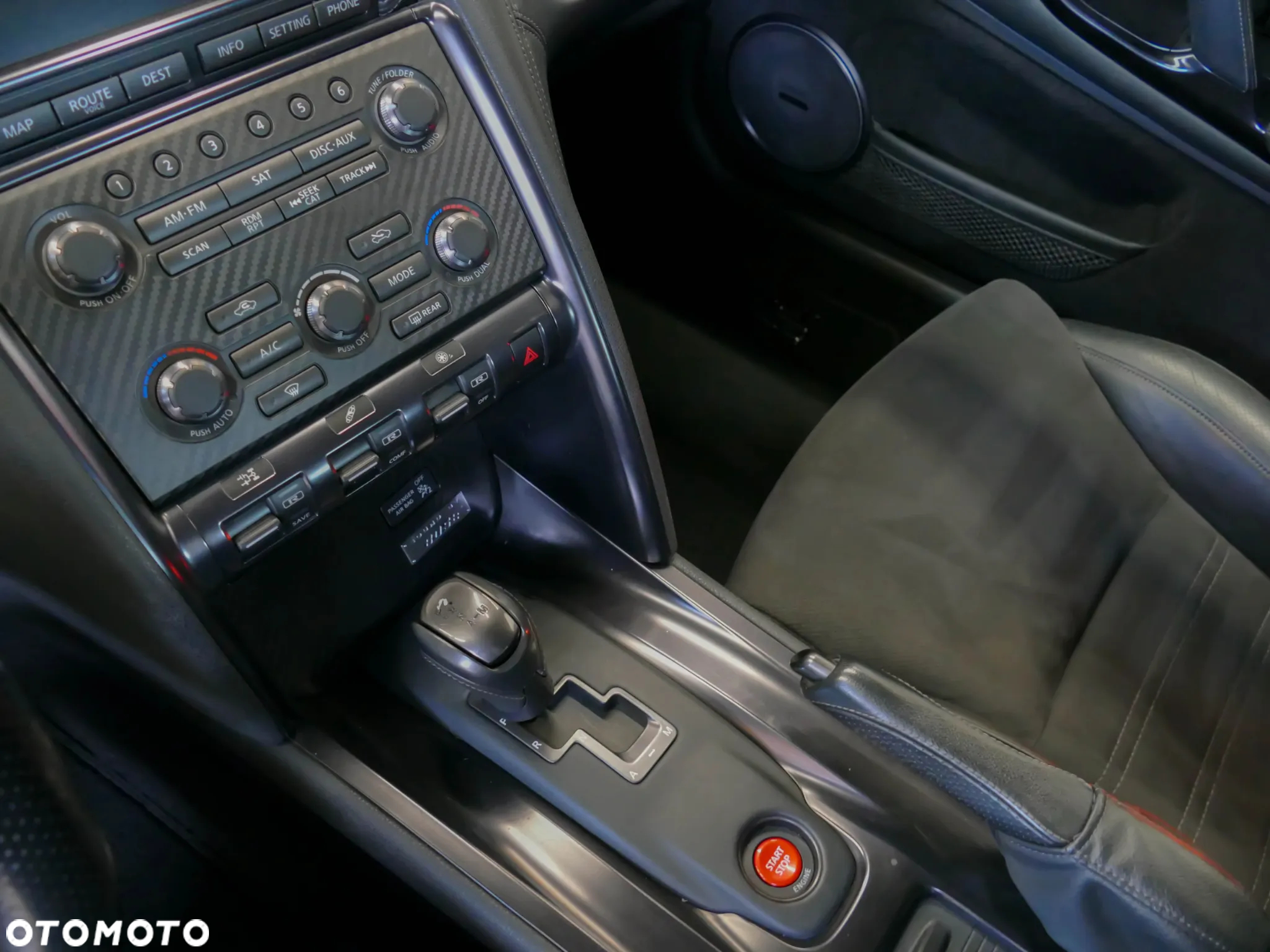 Nissan GT-R - 17