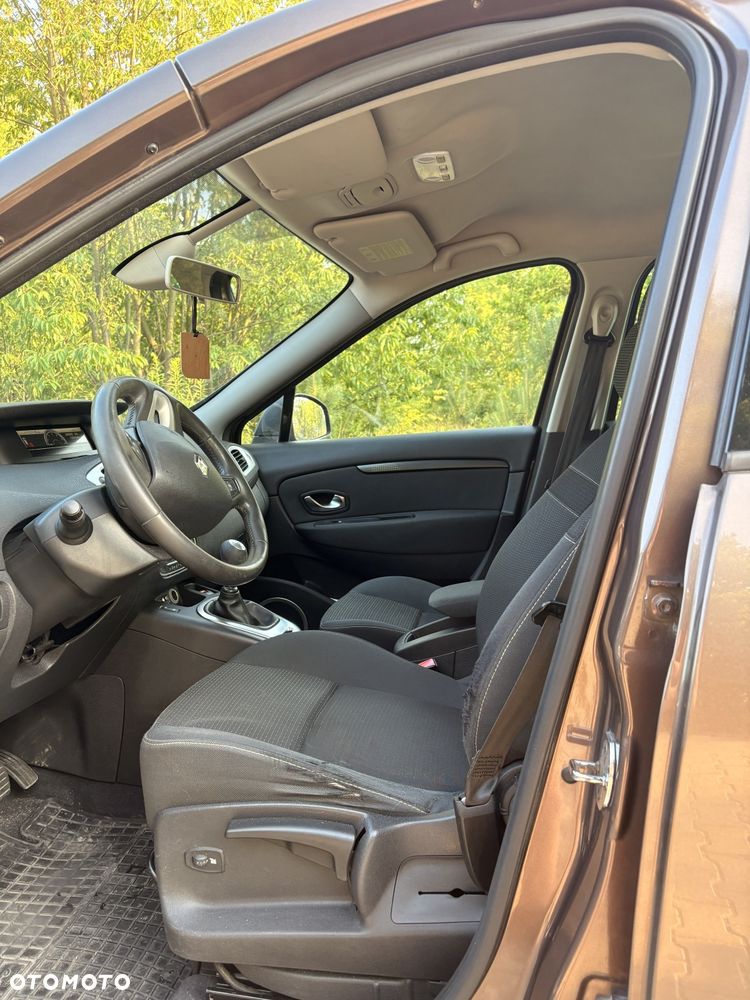 Renault Grand Scenic - 6