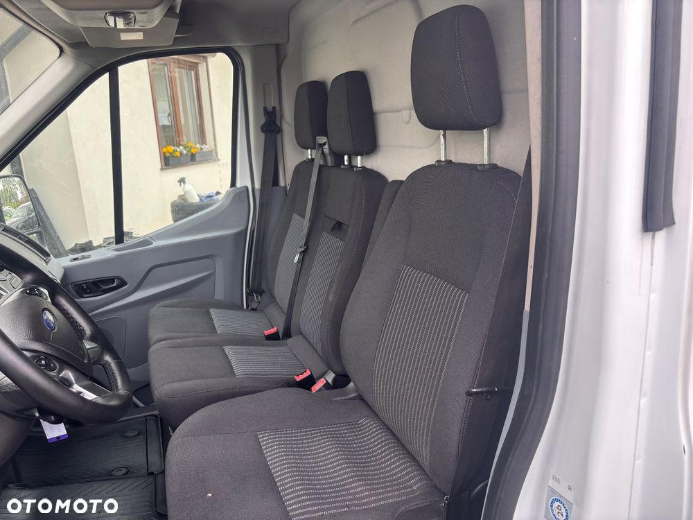 Ford Transit - 15