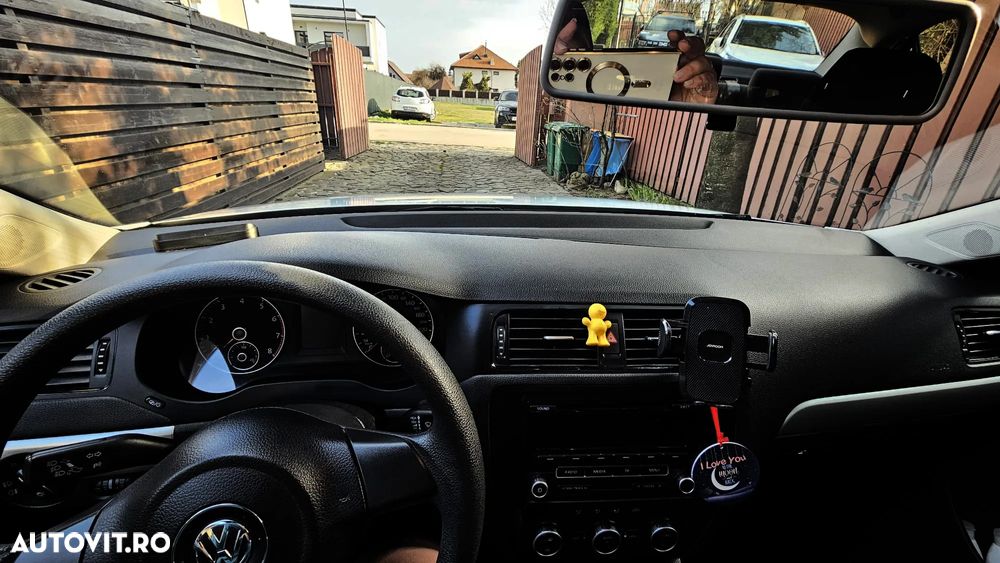 Volkswagen Jetta 1.2 TSI Trendline - 8