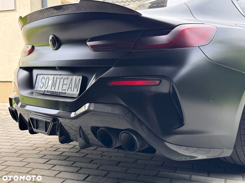 BMW Seria 8 - 7