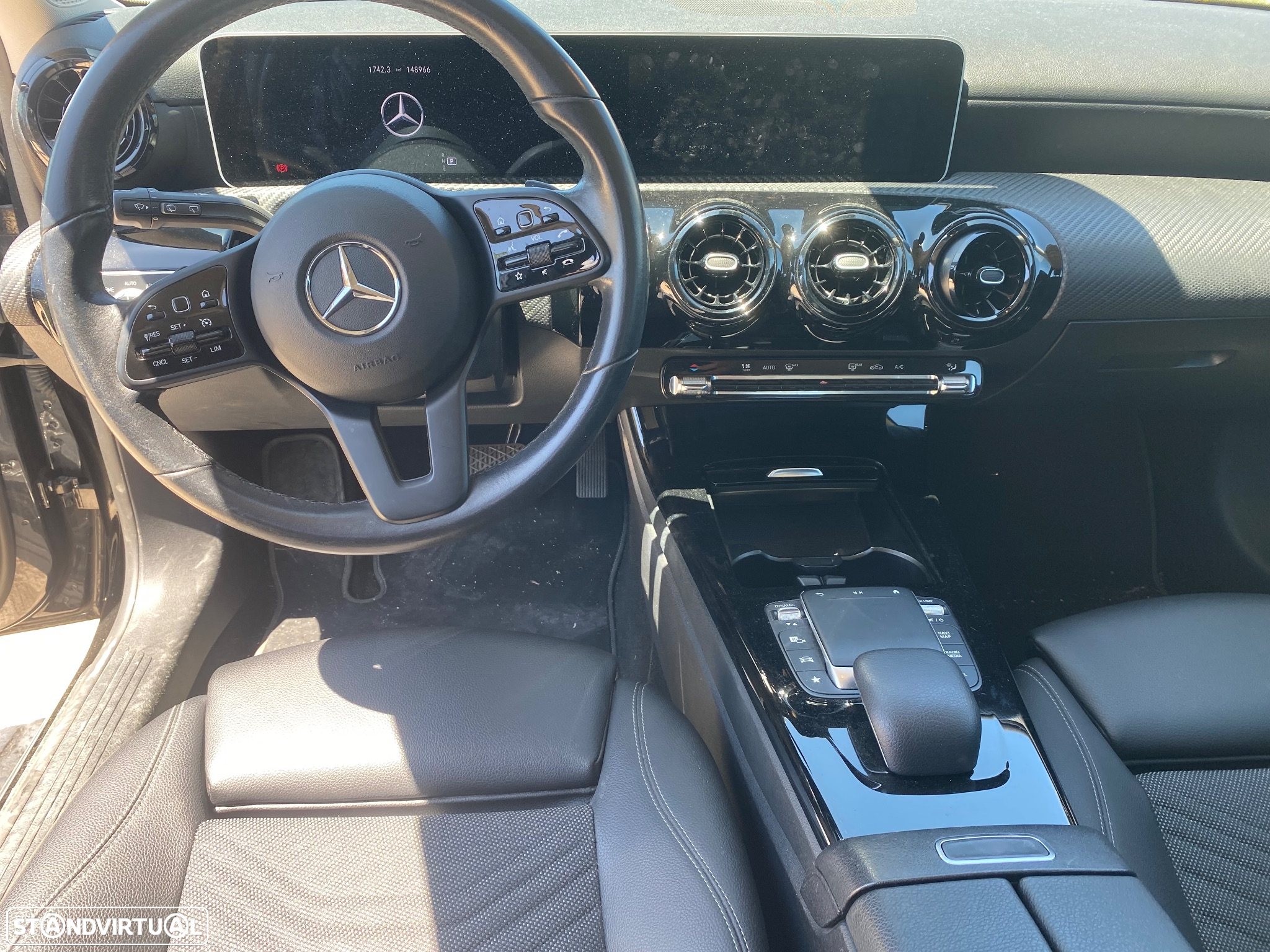 Mercedes-Benz A 180 d Style Plus Aut. - 31