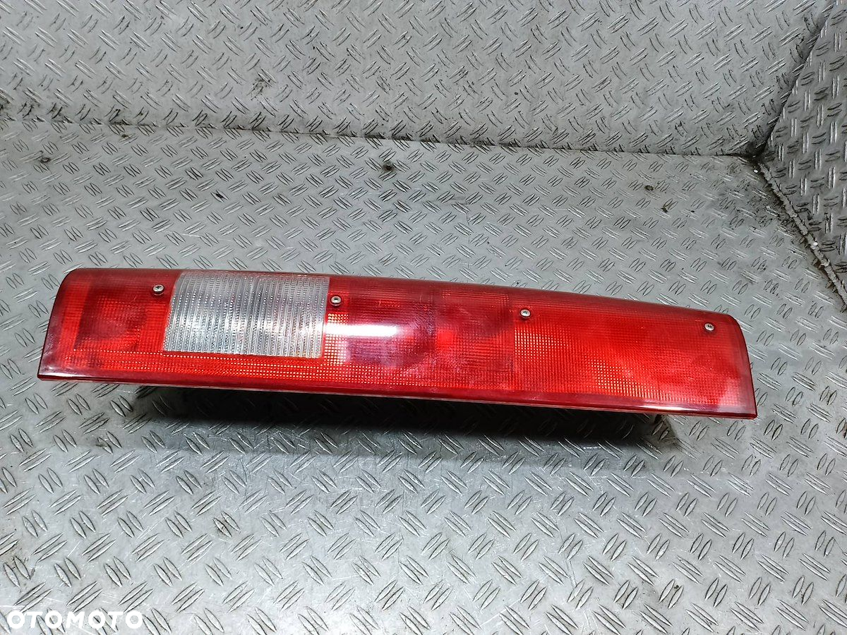 LAMPA TYLNA LEWA IVECO DAILY II - 8