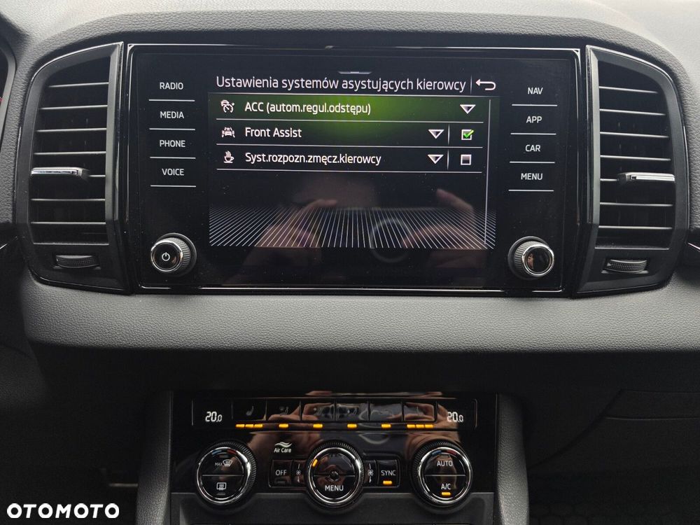 Skoda Karoq 1.5 TSI ACT Sportline DSG - 18