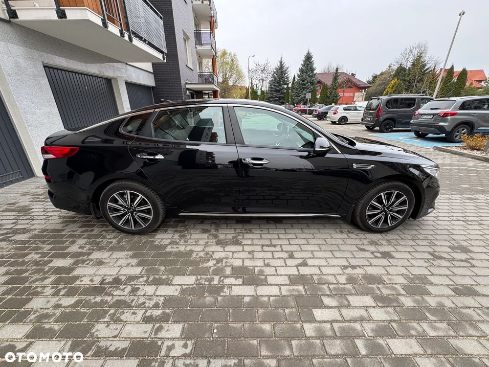 Kia Optima - 8