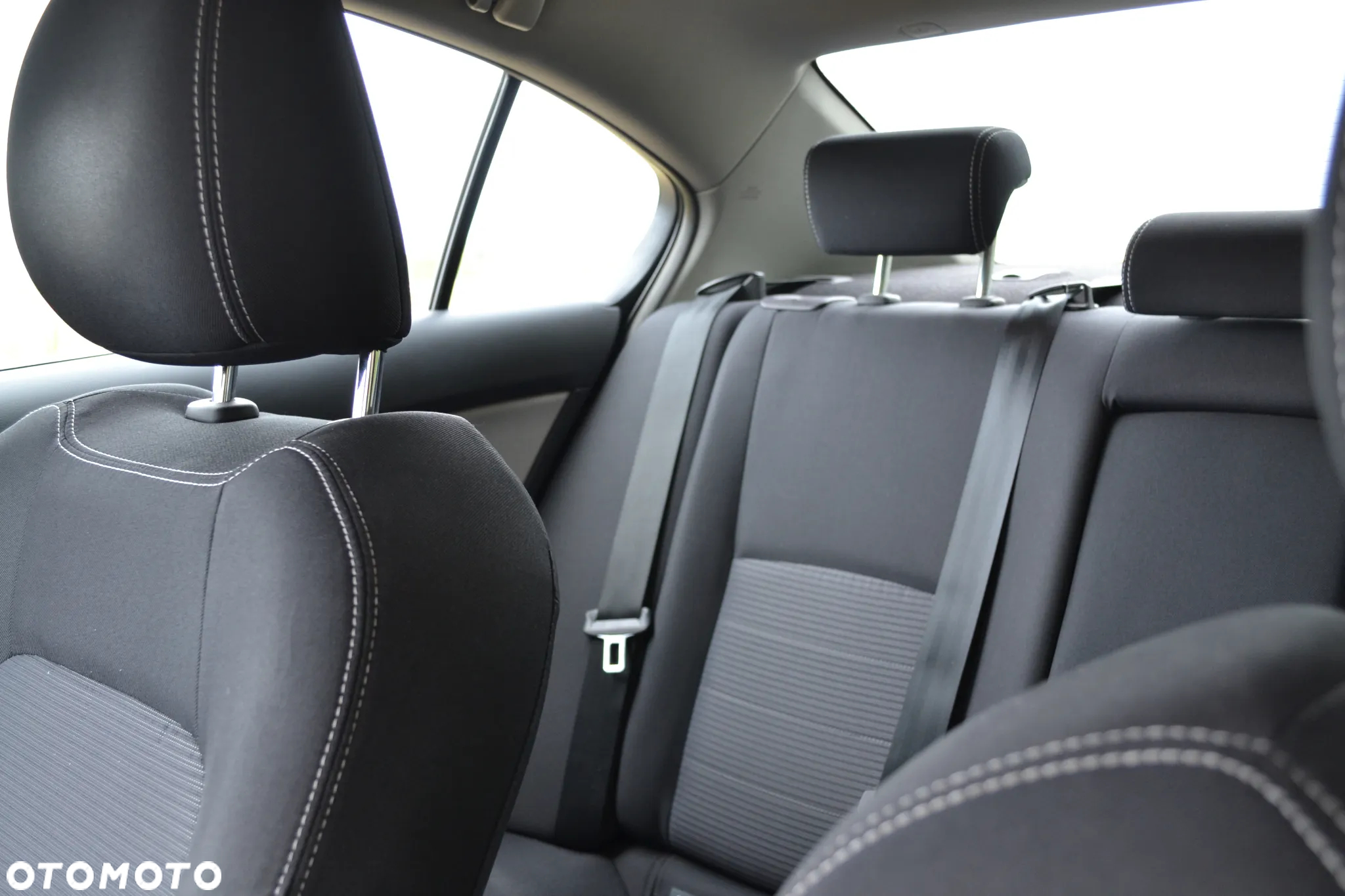 Toyota Avensis 2.0 D-4D Active Business - 15