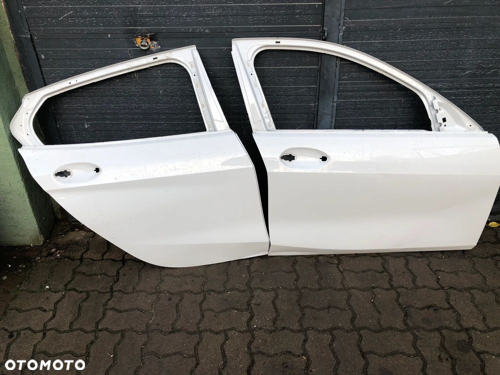 BMW f40 DRZWI PRAWY PRZÓD PRAWY TYŁ WEISS - 1