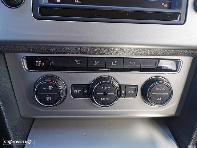 VW Passat Variant 2.0 TDi DSG (BlueMotion ) Comfortline - 15