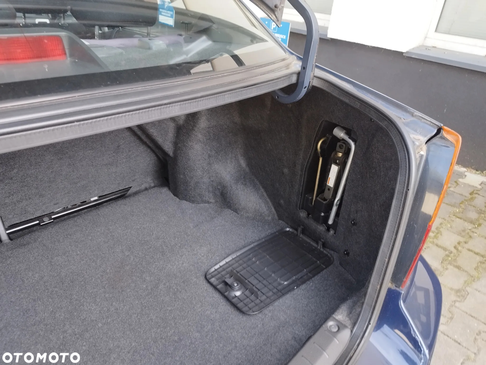 Suzuki Liana 1.6 - 24