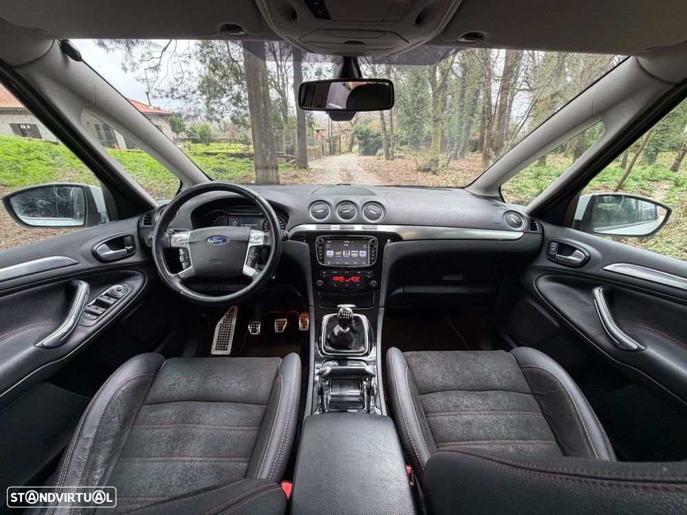 Ford S-Max 2.0 TDCi Titanium 7L - 28