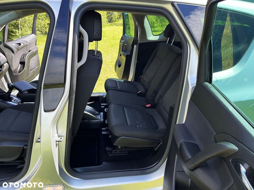 Opel Meriva - 8