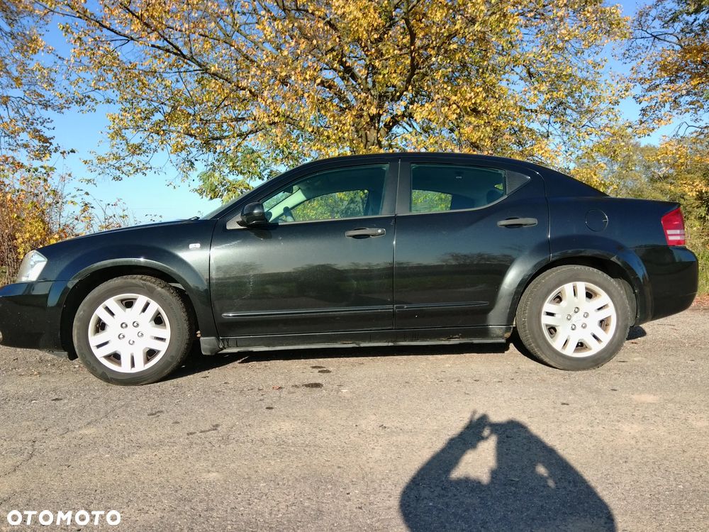 Dodge Avenger - 7