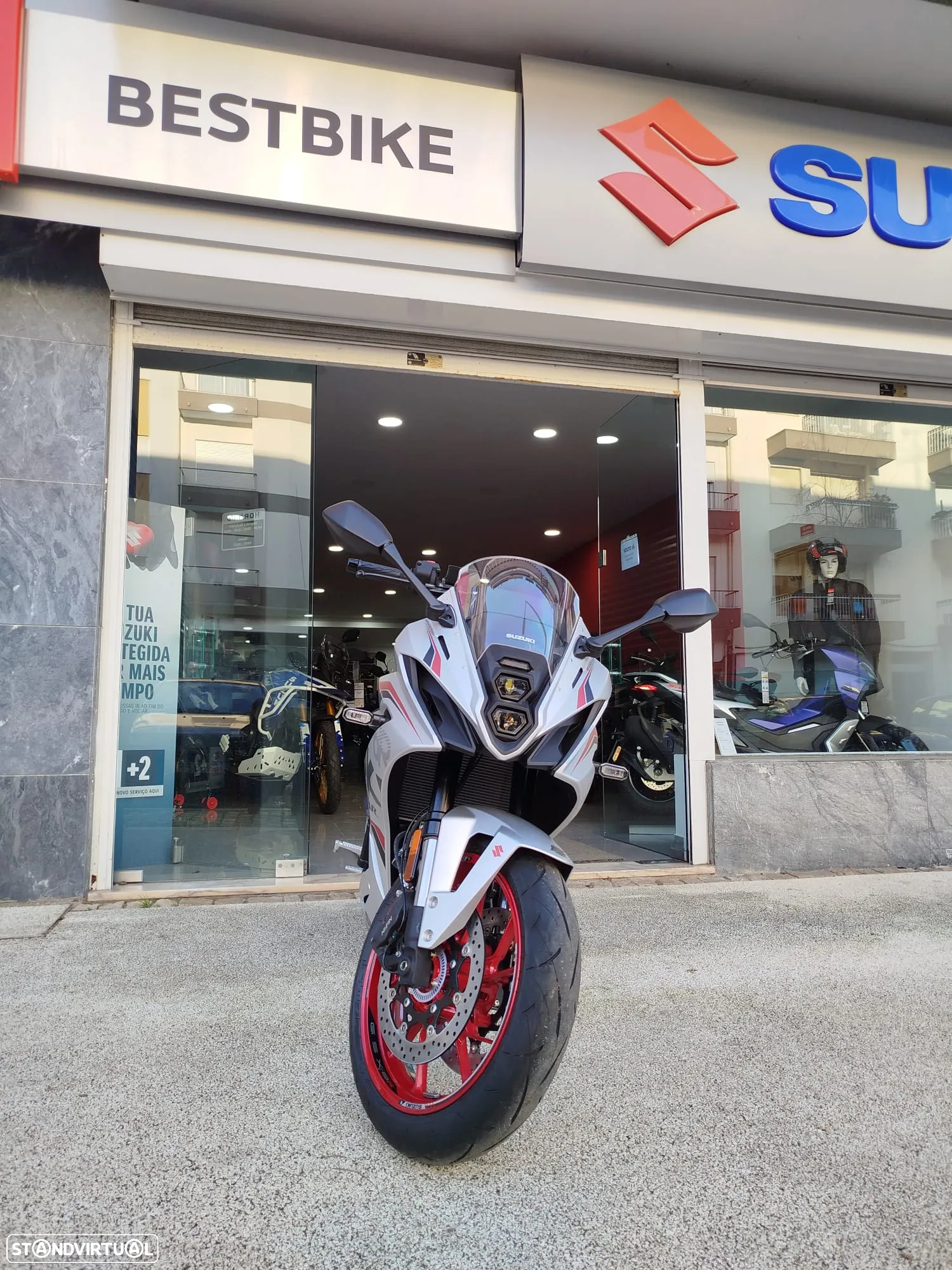 Suzuki GSX -8R CAMPANHA Desde 125,64€ Mês - 31