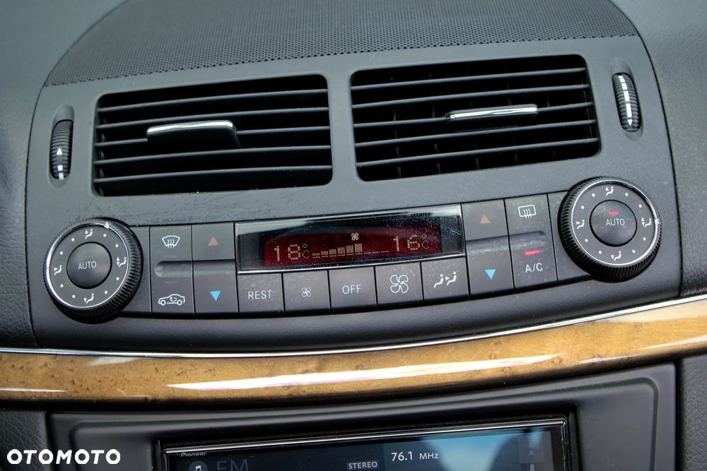 Mercedes-Benz Klasa E 350 7G-TRONIC Avantgarde BusinessEDITION - 21