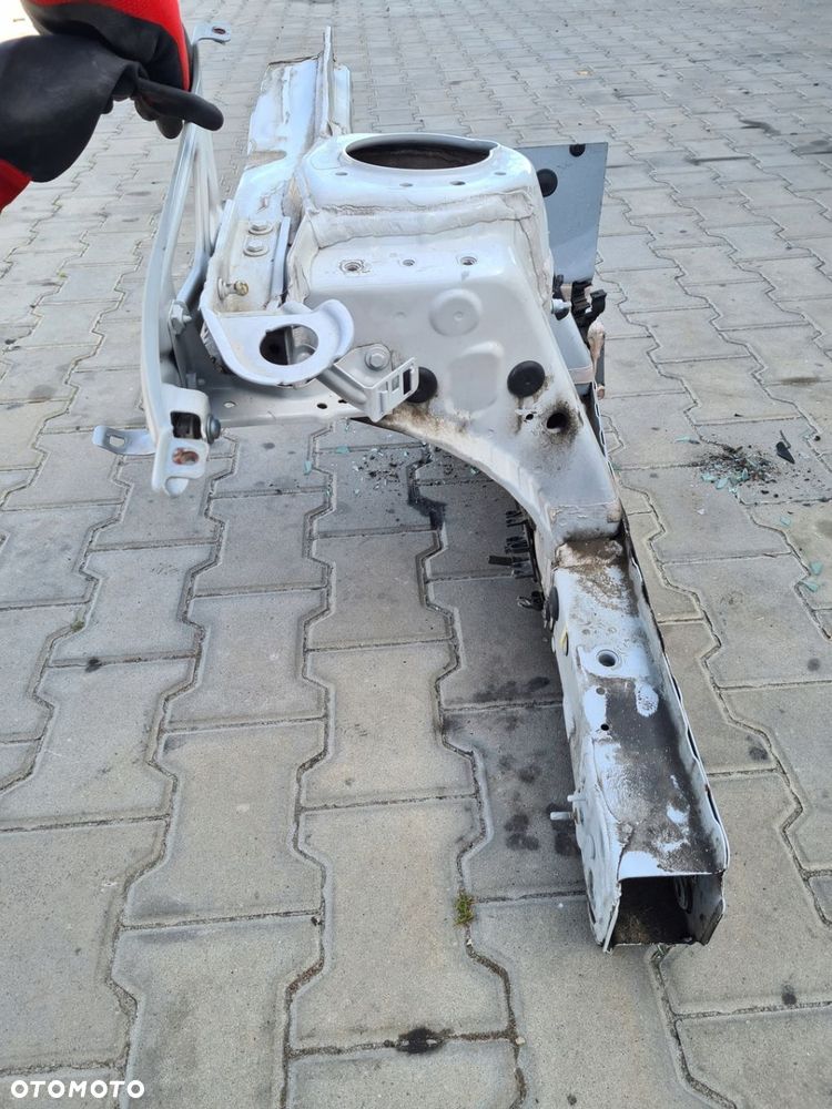 BMW X1 F48 ĆWIARTKA PODŁUŻNICA KIELICH PRAWY PRZÓD KOLOR A300 - 1