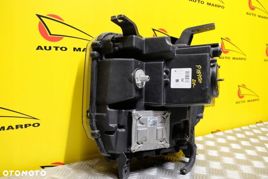 GMC SIERRA 2016-2018 REFLEKTOR LAMPA XENON R USA - 8