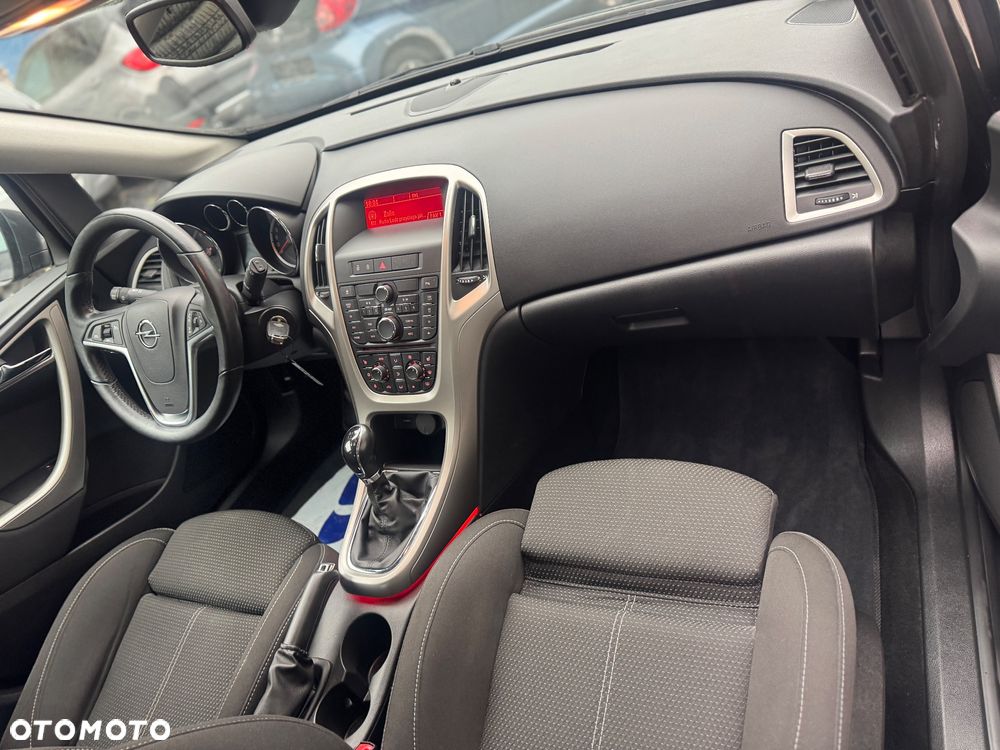 Opel Astra 1.4 Turbo Exklusiv - 5