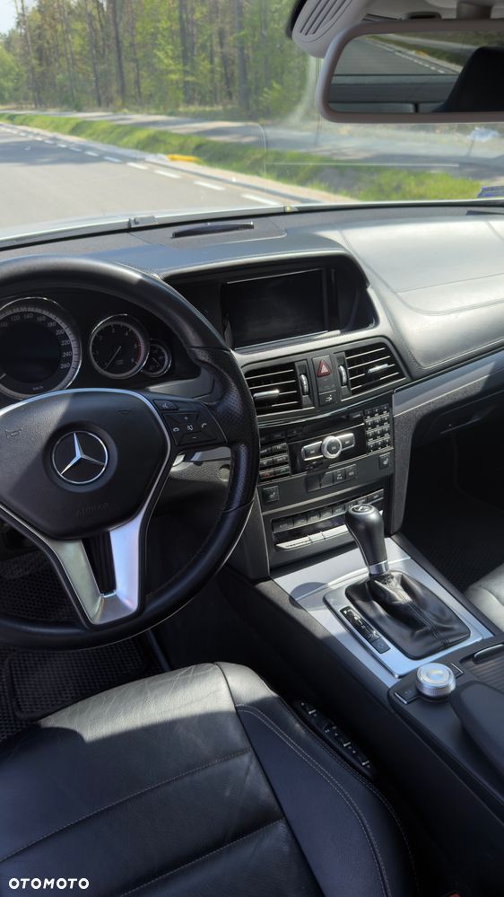 Mercedes-Benz Klasa E 350 CDI BlueEff - 19