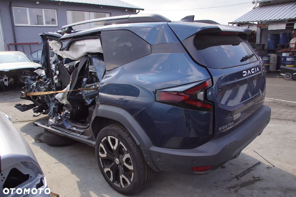 Auto na części - Dacia Bigster 1.8 Hybrid H5P260 DB1 TERRQ 2025R Silnik Skrzynia Drzwi Klapa Zderzak Błotnik Szyba Klamka Lampa Sterownik Moduł Czujnik Licznik Panel - 6