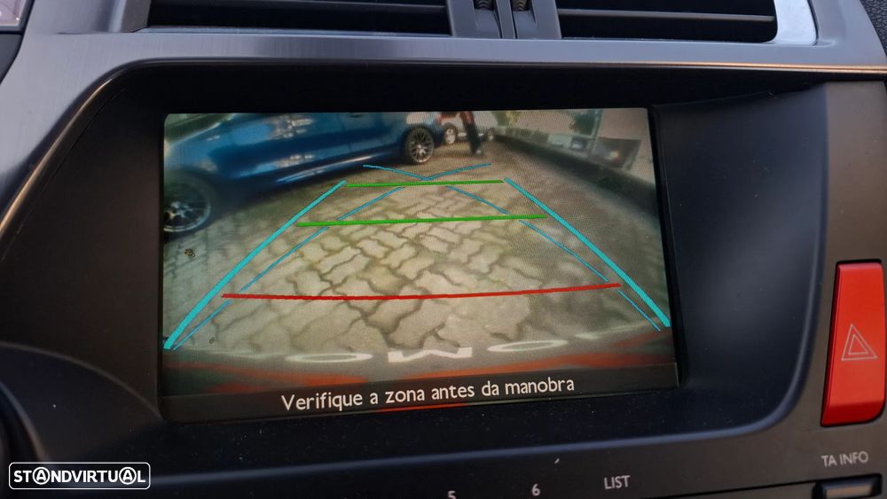 Citroën DS5 e-HDi 110 EGS6 SoChic - 48