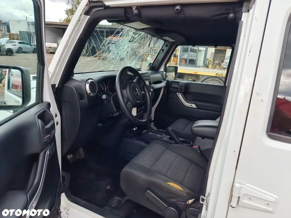 Jeep Wrangler Unlimited 2.8 CRD DPF Automatik X - 28