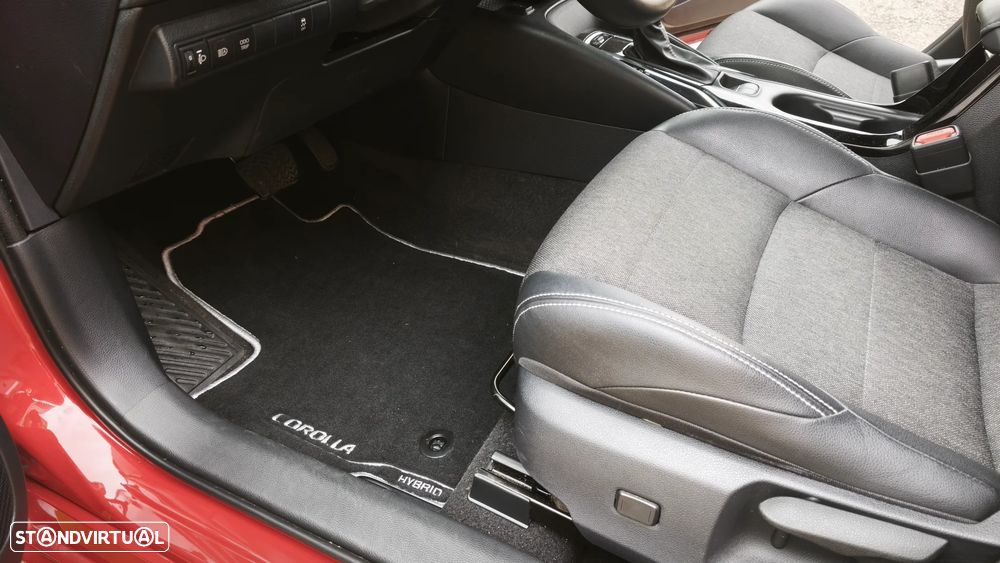 Toyota Corolla 1.8 Hybrid Comfort Plus - 14