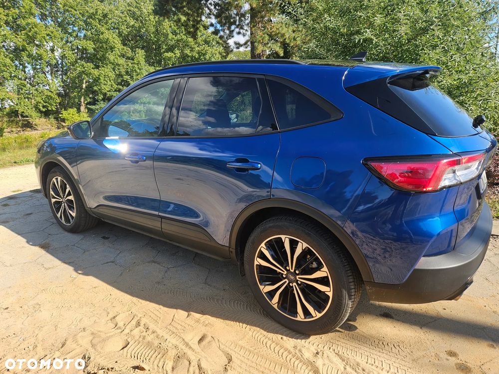 Ford Kuga 1.5 EcoBoost ST-LINE - 9