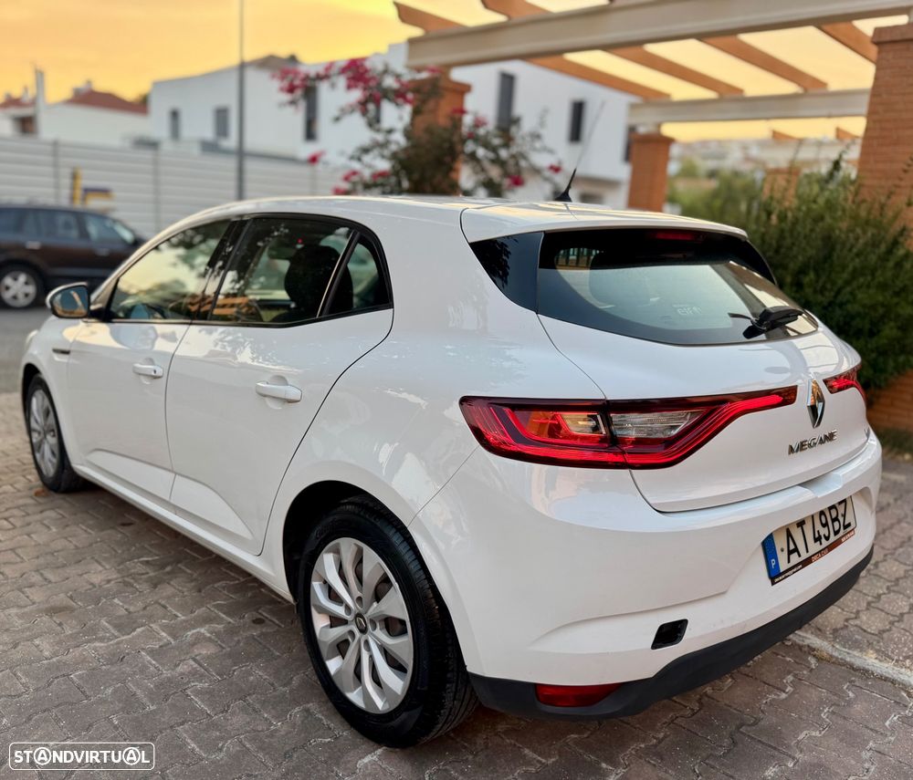 Renault Mégane 1.5 Blue dCi Limited - 5
