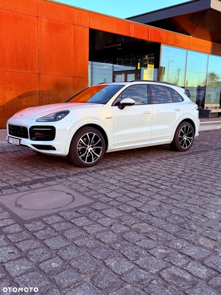 Porsche Cayenne E-Hybrid Platinum Edition - 10