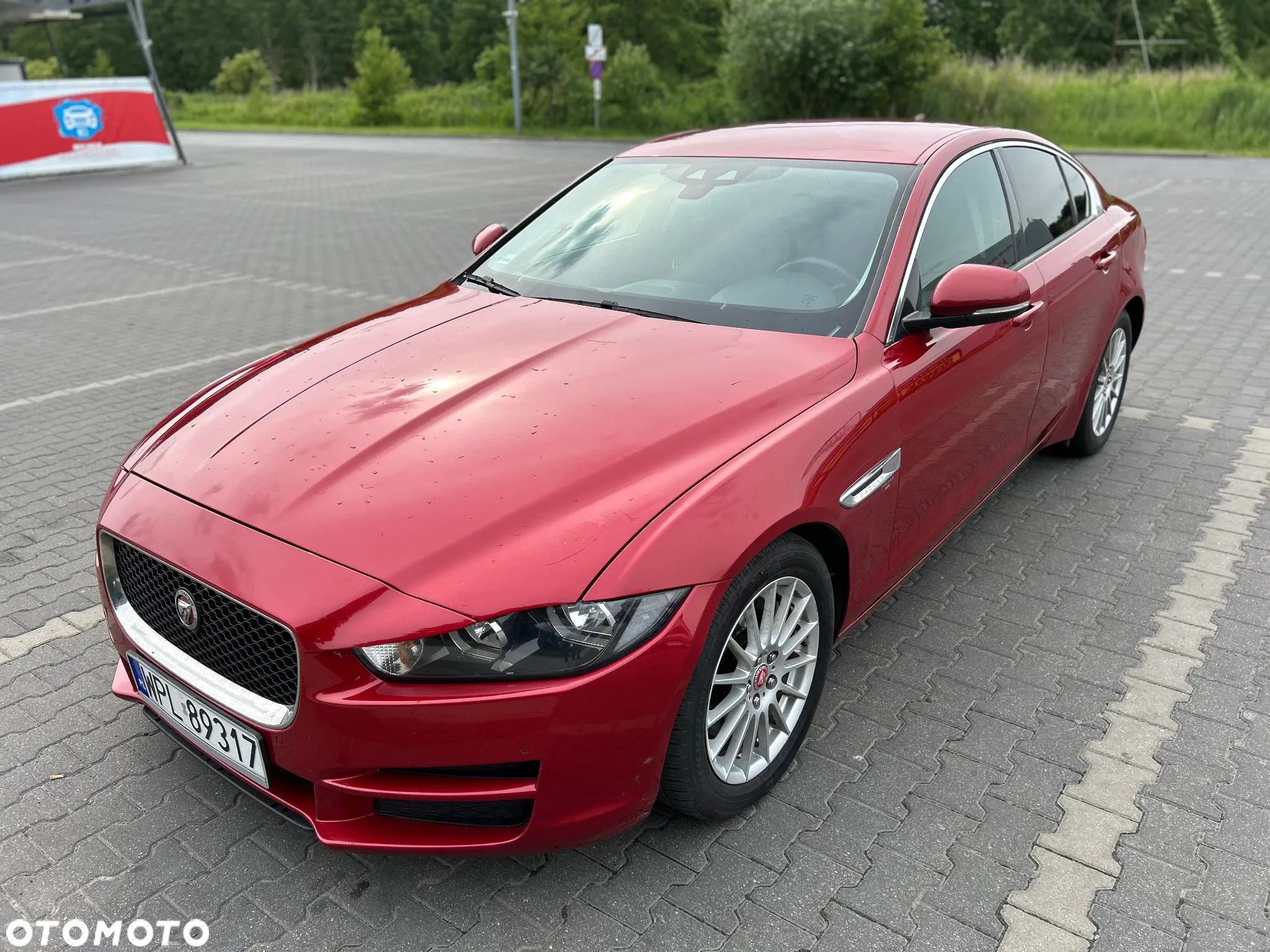 Jaguar XE 2.0 D Prestige - 1