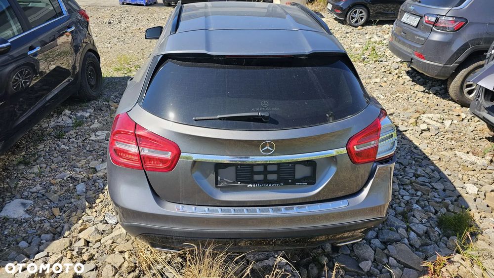 Mercedes-Benz GLA - 6