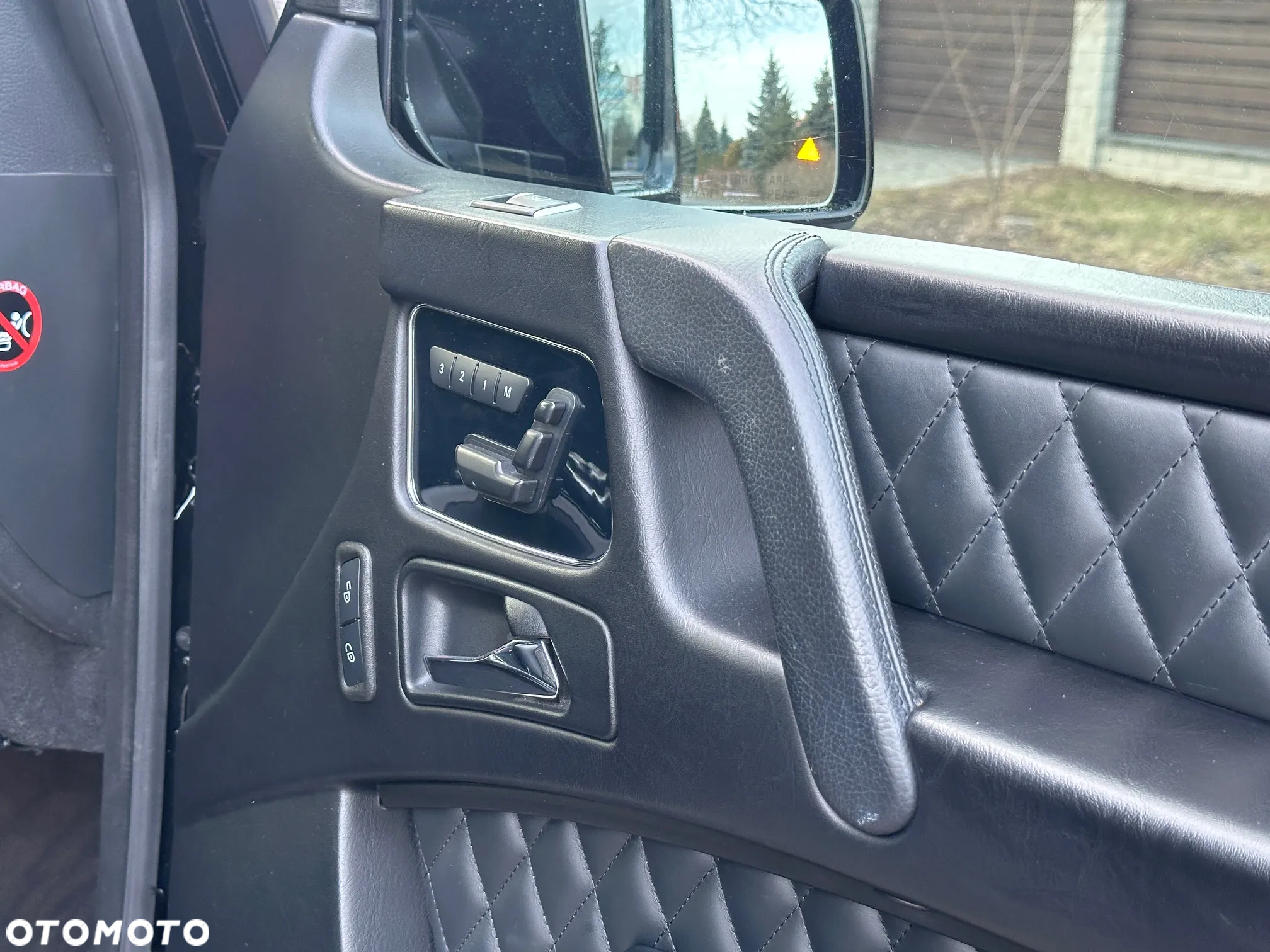 Mercedes-Benz Klasa G 63 AMG L - 35