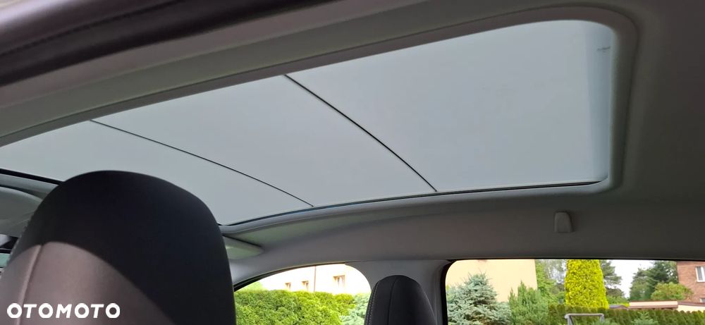 Peugeot 2008 1.2 Pure Tech GPF Allure S&S EAT6 - 25