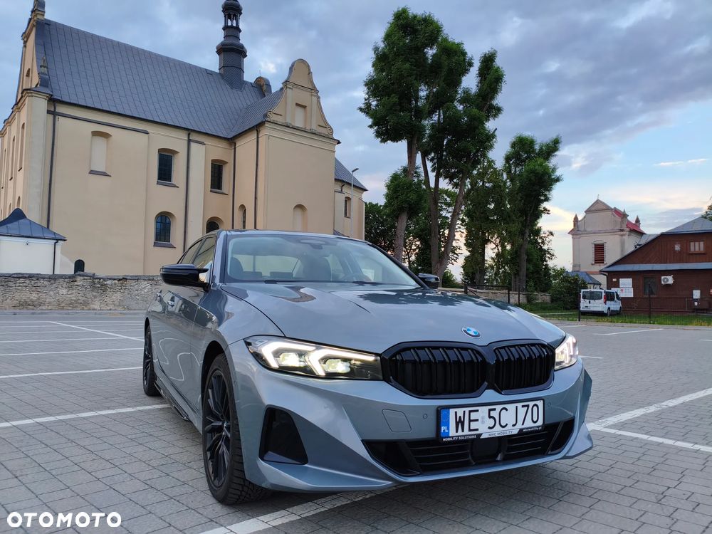 BMW Seria 3 320d xDrive mHEV - 4